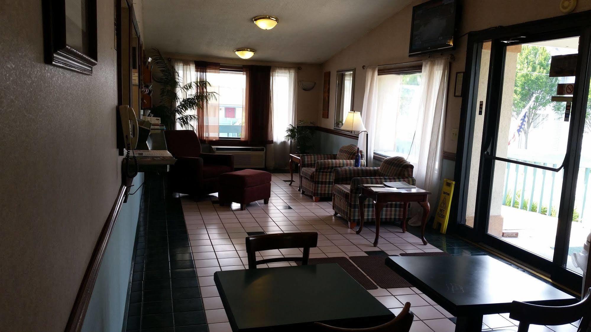 Mayfield Inn Clarion Esterno foto